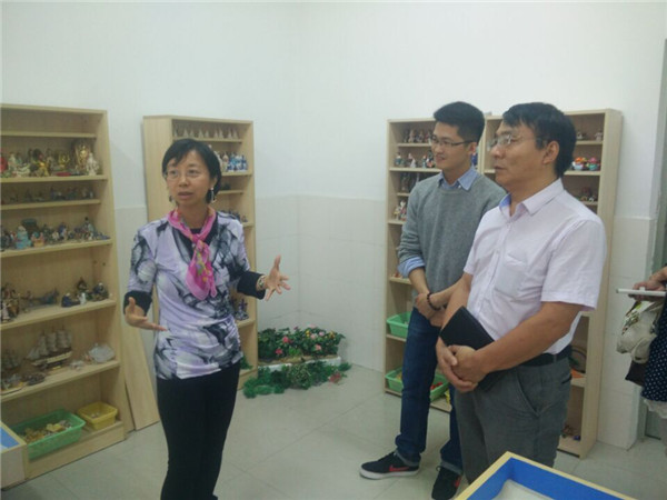 参观我系心理实训中心.jpg