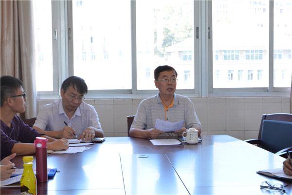 系主任.jpg